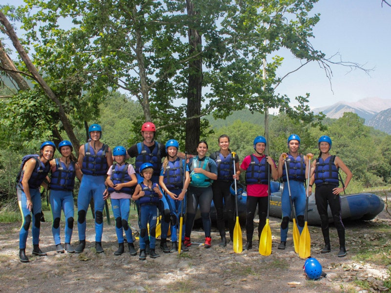 Web_2023_Equipo-rafting1 Het team van Chill-Outdoor in Perrarúa, persoonlijk aanspreekpunt voor reizen in de Pyreneeën